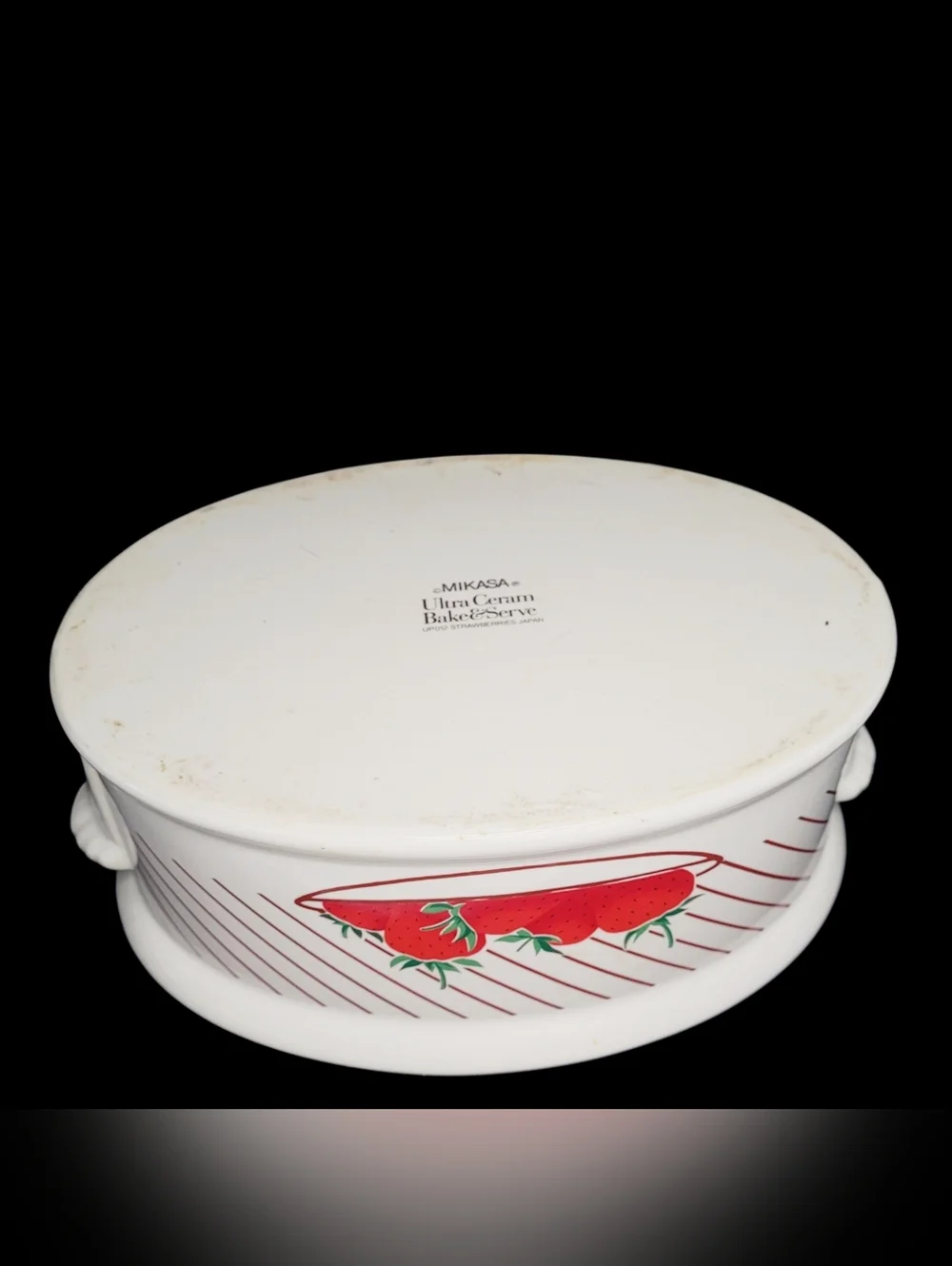 1980s Mikasa Strawberry  Bake & Serve 2qt Stoneware Casserole